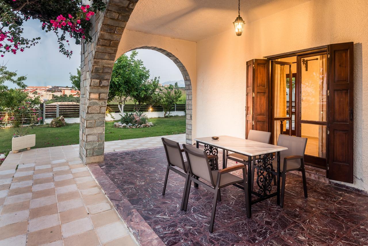 Villa Merabello Agia Marina Exteriör bild