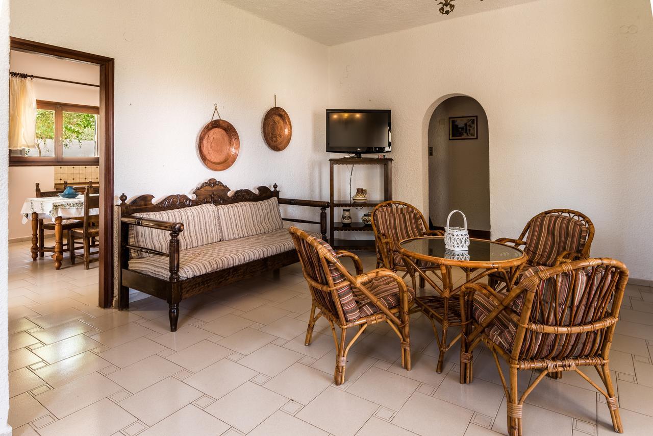 Villa Merabello Agia Marina Exteriör bild